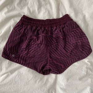 Lululemon Tracker Short III Shifted Horizon Red Grape Black/Bordeaux Drama 6